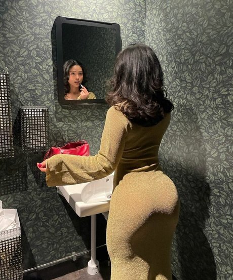 Aethyu model nude pictures