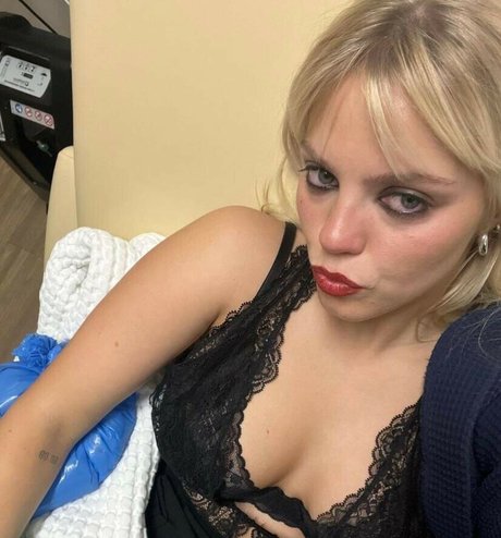 Renee Rapp actress image