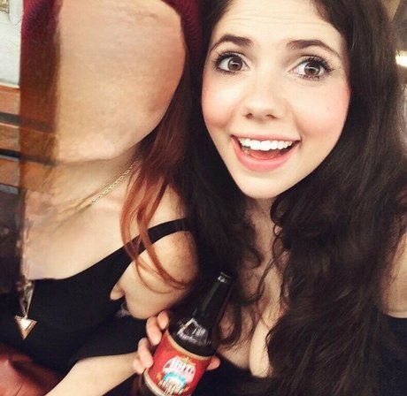 Emily Helen Barry pornstar naked image