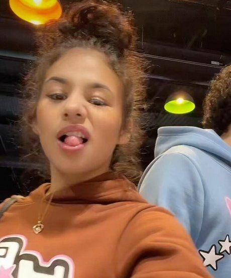 Holly Hennessy adult star pics