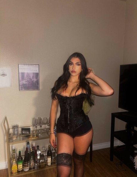 Yalibarel pornstar nude pics