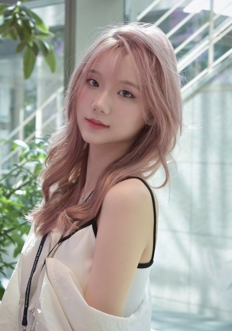 Spicyuuu pornstar free images