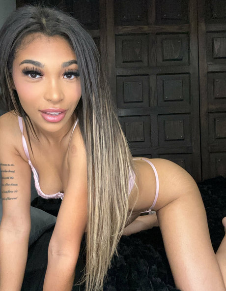 tatiyanasuxxxks pornographic model photo