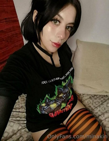 minakin pornstar pretty photo