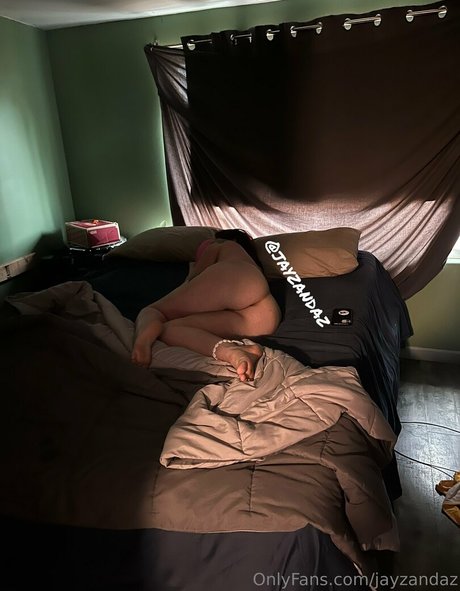 jayzandaz erotic model images