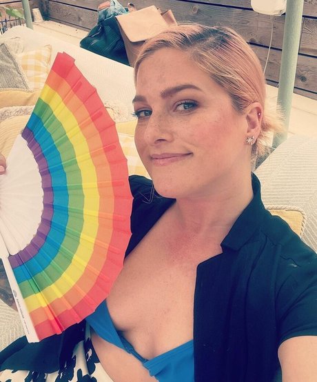 Cassadee Pope pornstar hot galleries