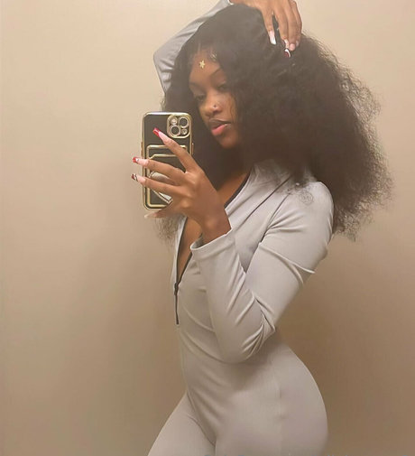 jollybonney1 hot star picture