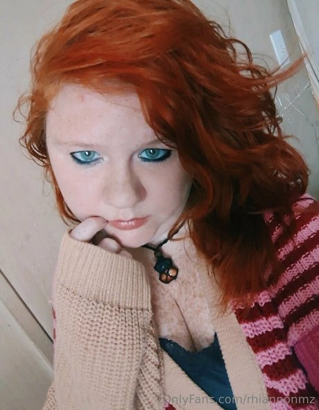 rhiannonmz profile pic