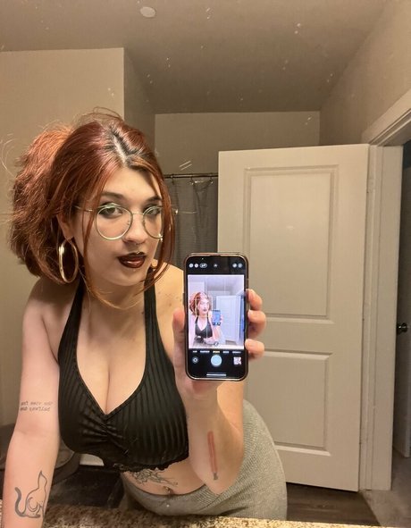 IiIjiggles naked pornstar gallery