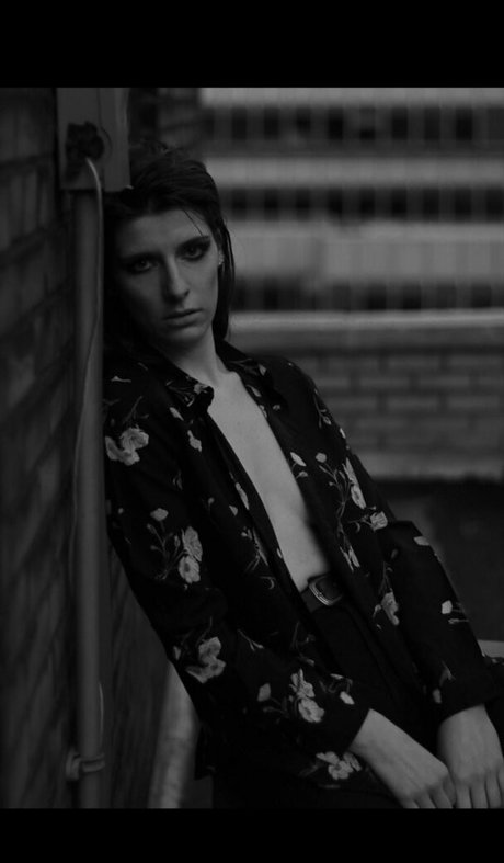 Samantha Rayward model hot pics