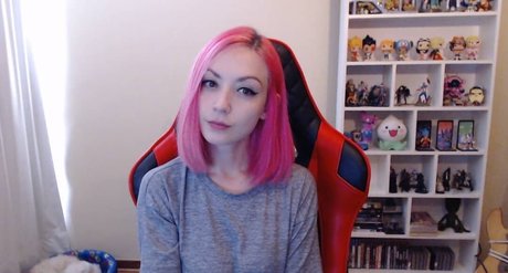 Thais joga model pictures