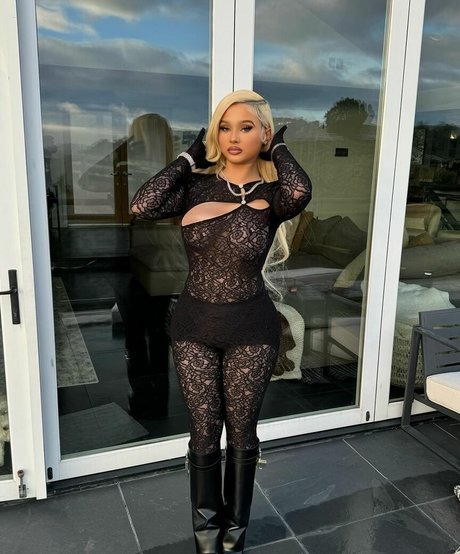 Alabama Barker art pornstar gallery