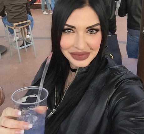 elisabetta mediterraneagirl profile pic