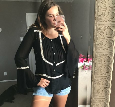 Autumn Brianne profile pic