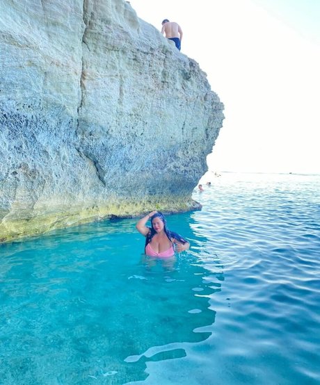 Naty Mari sex pornstar galleries