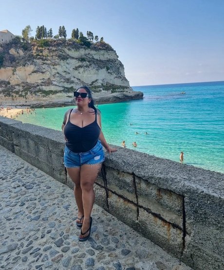 Naty Mari nudes model archive