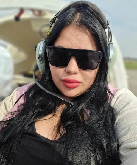 Naty Mari model porn pictures