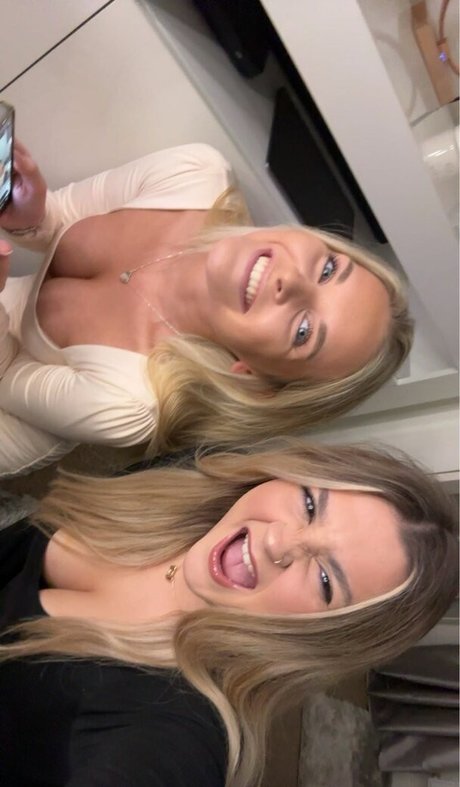 Chloe Burns best pornstar archive