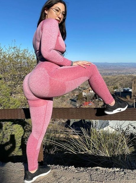 Hannah Nichole Kast high quality pornstar archive