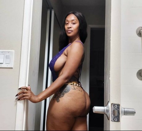 LavendaMonroe star naked galleries