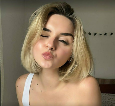 fantasylucy perfect pornstar archive