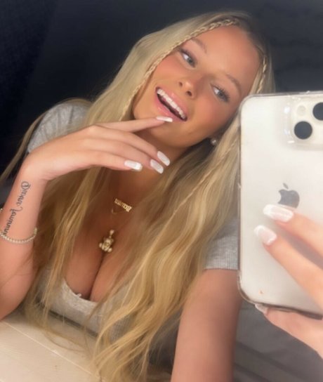 Annika Peterson star high quality img