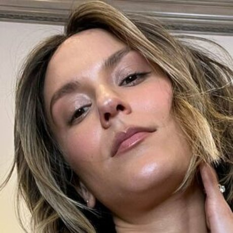 Petitfreak69b perfect star image