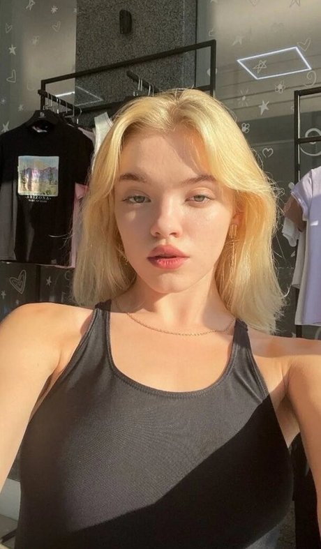 Ritori2005 naked model galleries