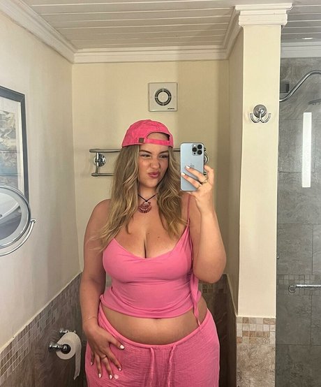 Joann Van Den Herik exclusive pornstar archive