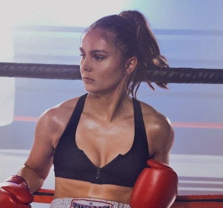 Female Football star best pictures