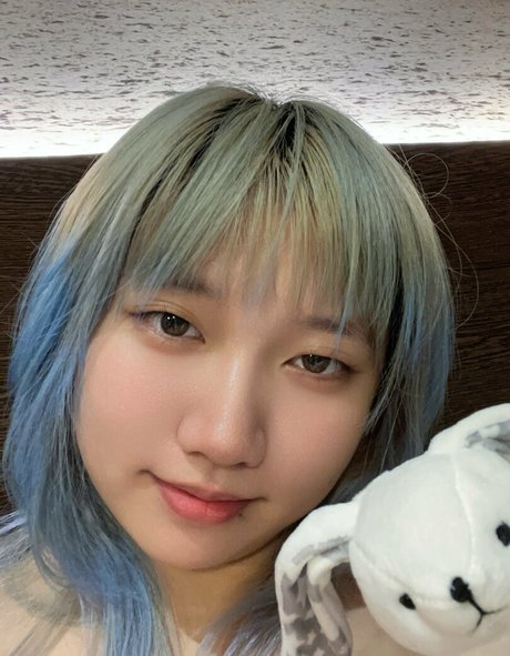 leynnercutie sexy actress pics