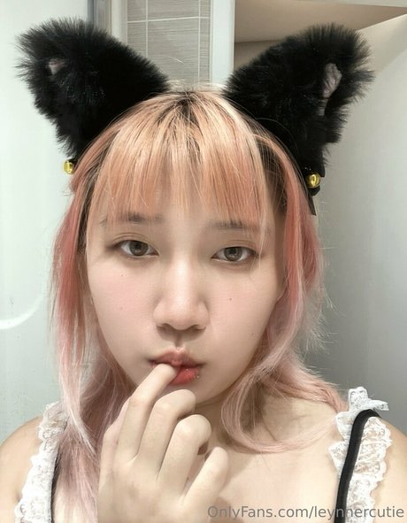 leynnercutie model adult archive