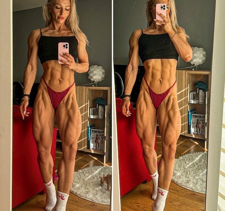 Paulina Zawlocka nude pornstar photos