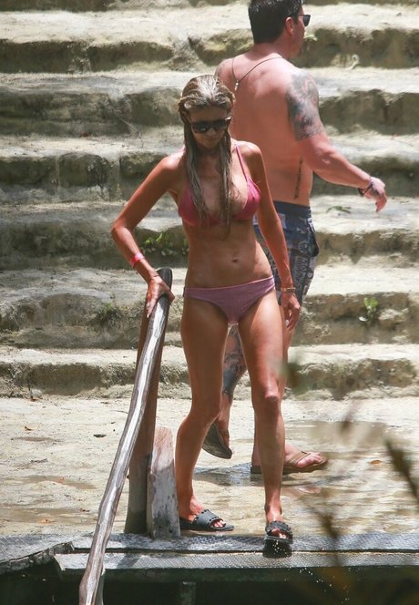 Christina Hall pretty actress picture