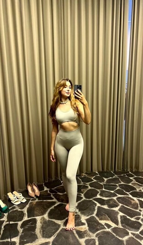 janatopia model perfect photos