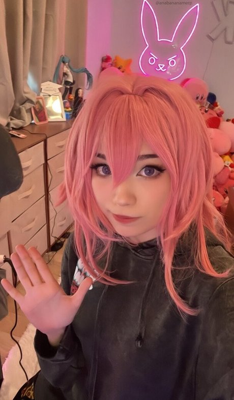 Emiru model xxx image