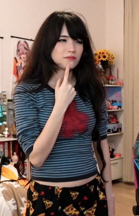 Emiru star nude pictures