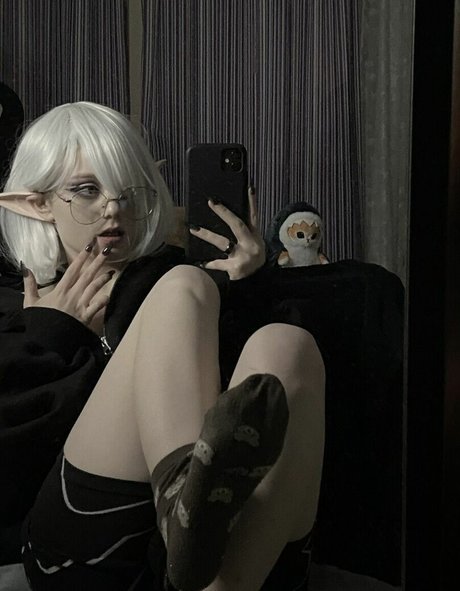 Vwemor star naked gallery