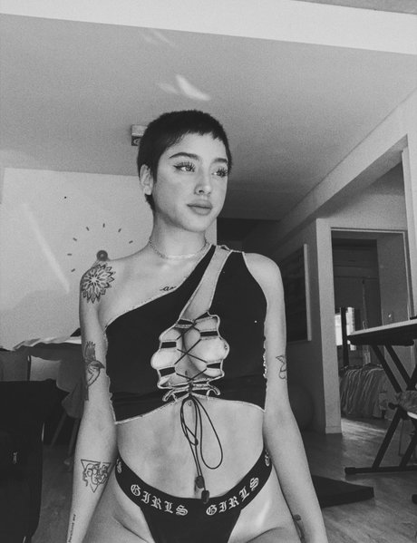 La Chilena model free archive