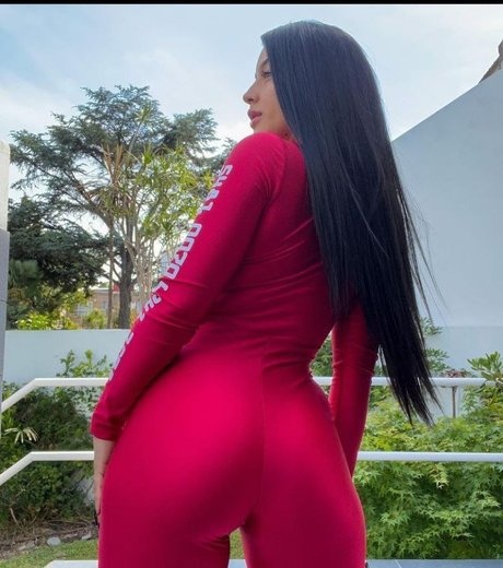 La Chilena model xxx galleries