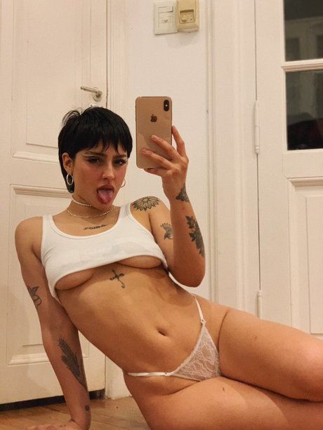 La Chilena model sexy archive