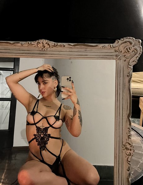 La Chilena pornstar naked gallery