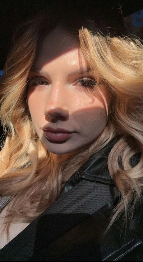 Bailey Rose perfect pornstar pics