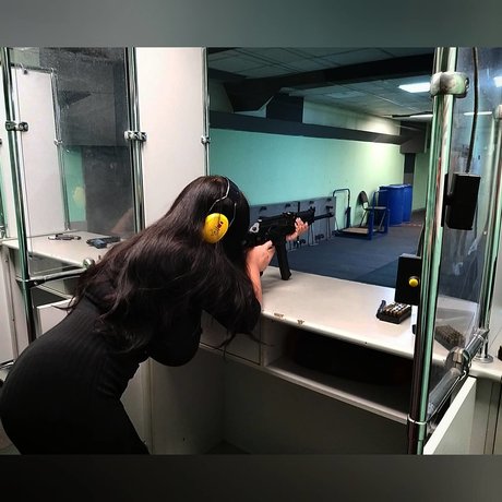 Elena Savchenko pornographic actress pic