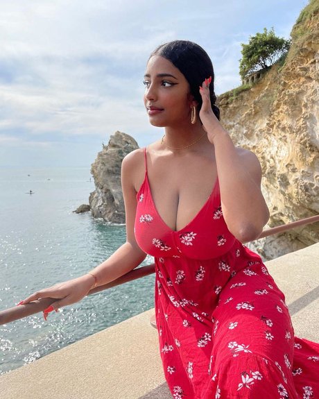 Rionma pornstar erotic img