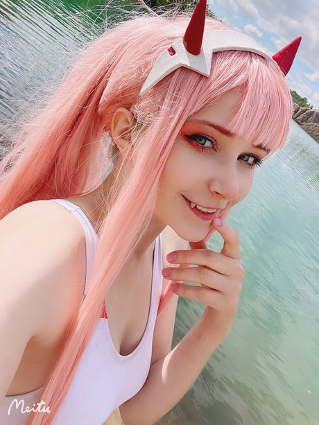 Trembola star naked photos