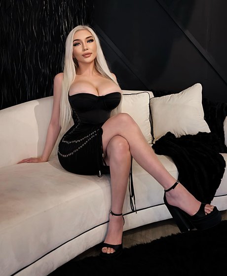 Brooke Michelle pornographic model gallery