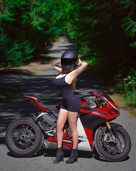 Brooke Michelle actress pictures