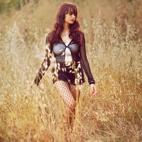 Linoy Tavore erotic pornstar galleries