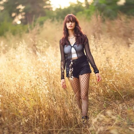 Linoy Tavore star best photos